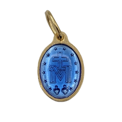 Złoty owalny cudowny medalik z jasnoniebieską emalią z dwóch stron