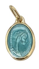 Médaille ovale dorée avec émail turquoise lumineux