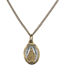 Fine gold adornment composed of a Miraculous Medal, oval 20 mm, epoxy enamel white background and a 45 cm chain