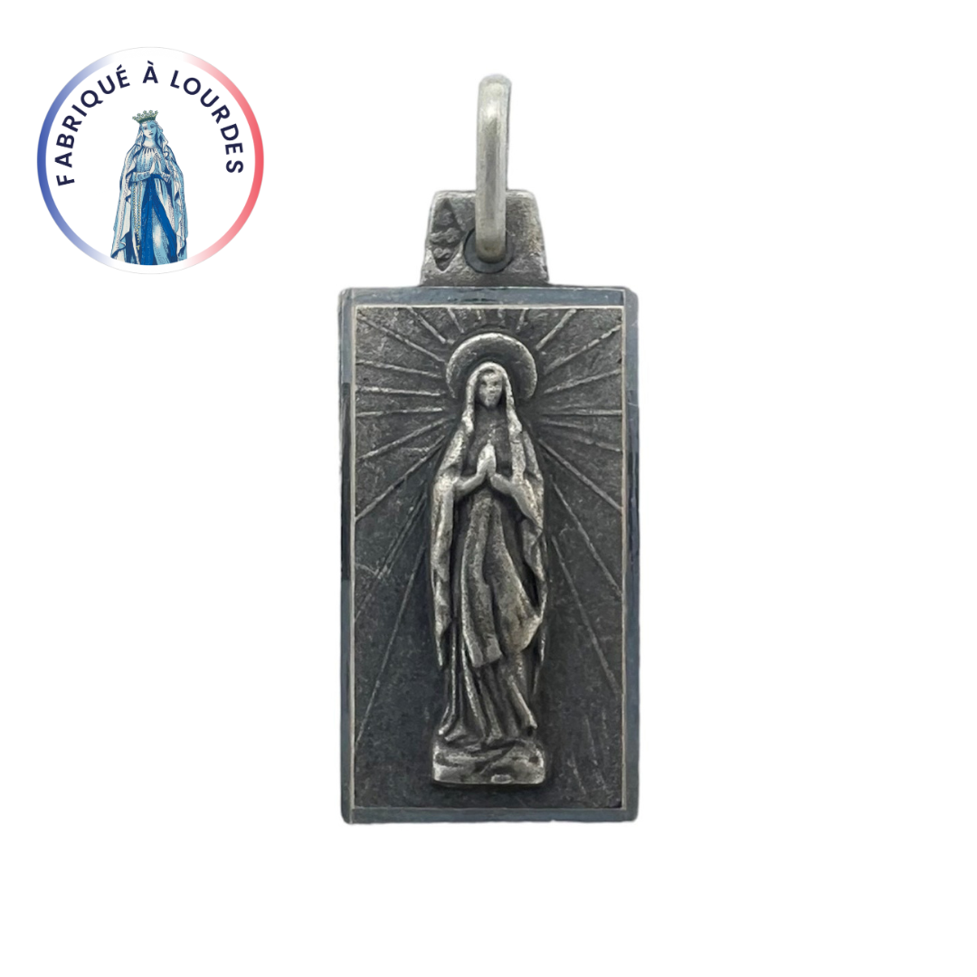 Virgin medal, in silver, rectangular 16x9 mm.